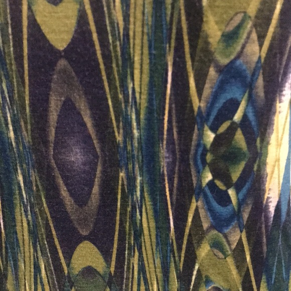 Jazzercise Athletic Top with Built-in shelf Bra - Picture 5 of 9